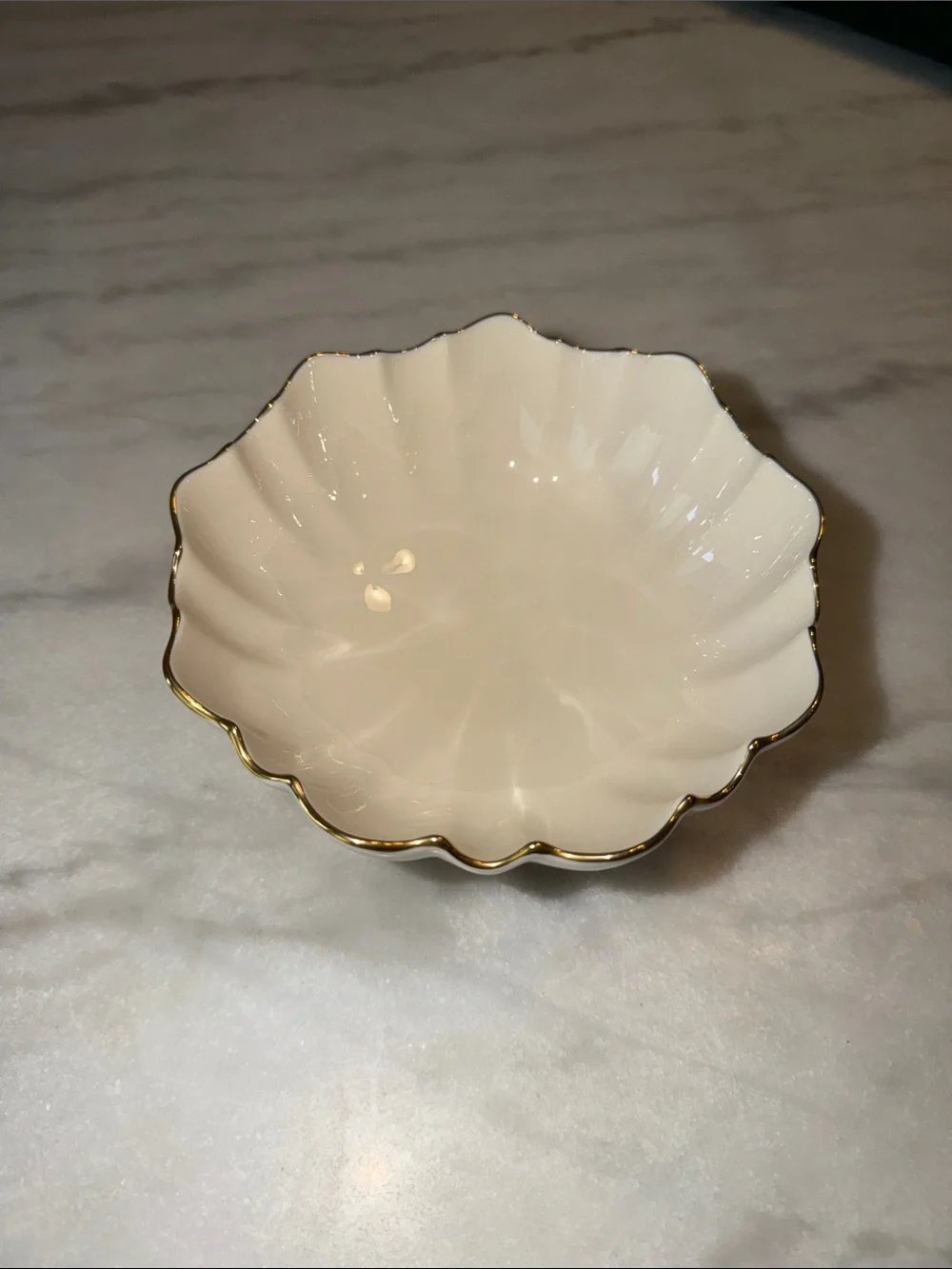 Lenox 6” Scalloped Bowl — Like New